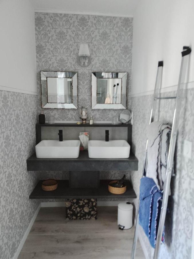 La Ménardière Tranquilitatis Chambre double petit déjeuner compris Corseul Esterno foto